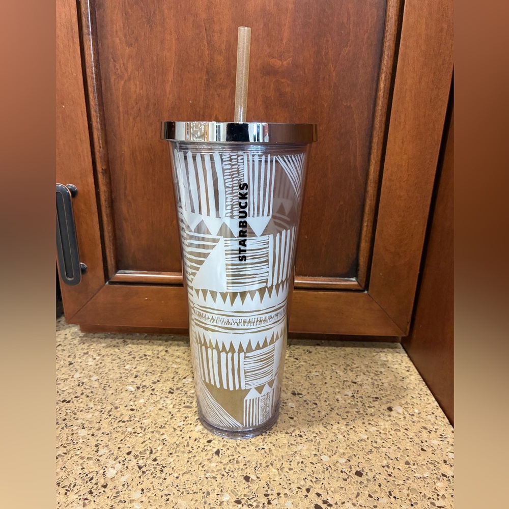 Starbucks 2014 Gold & White Aztec/Tribal Print Cold Cup w/ straw